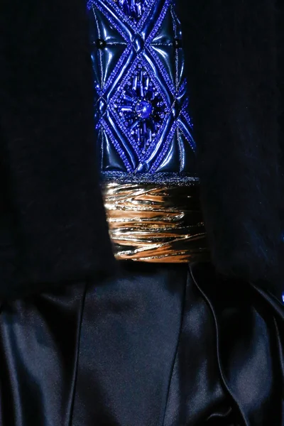 Look 34